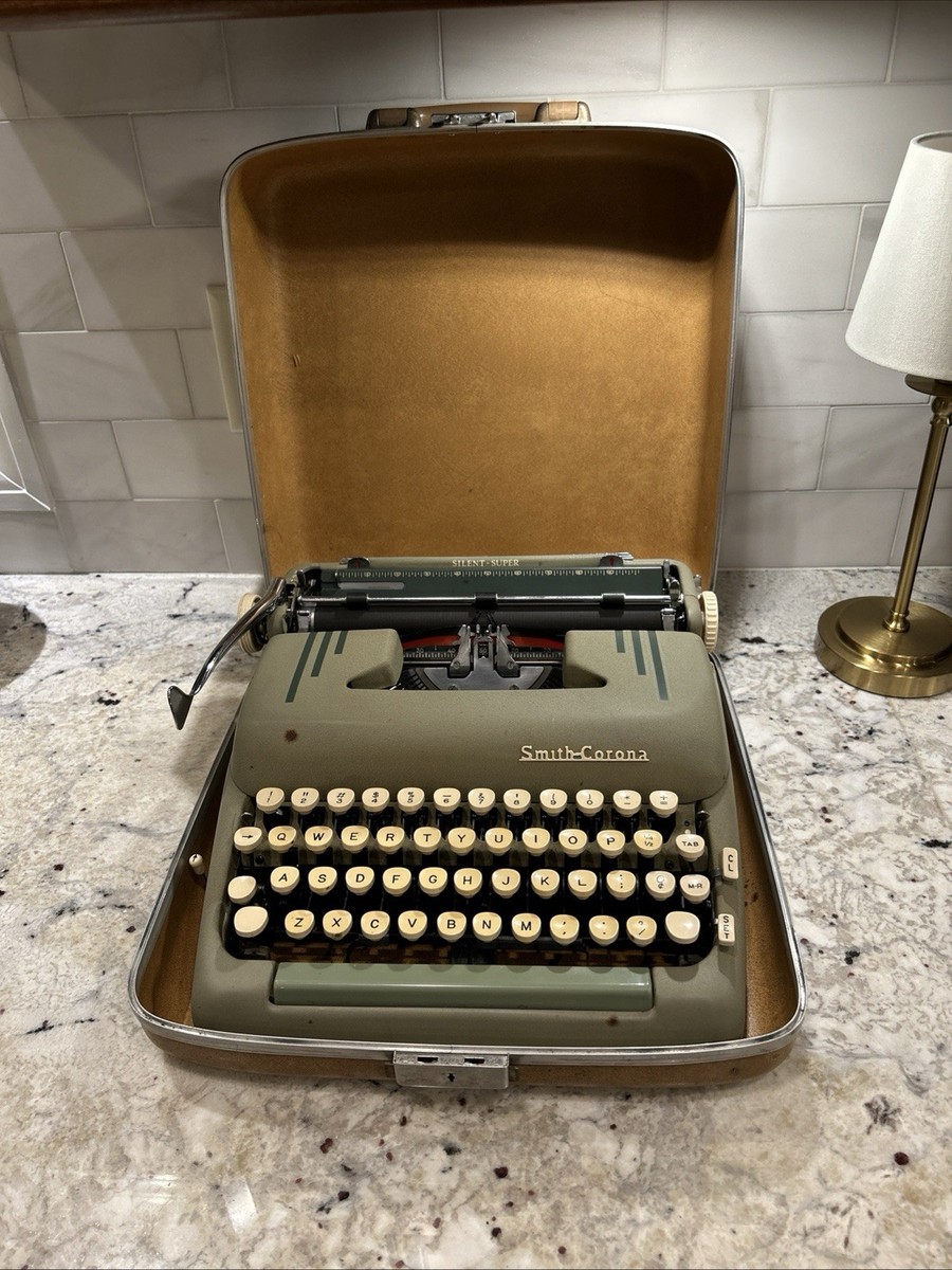 VTG 1957 Smith-Corona Silent Super Olive Green Portable Typewriter