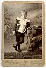 1890s Omaha Nebraska Boy Lace Collar Outfit Straw Hat Antique Cabinet Card Photo