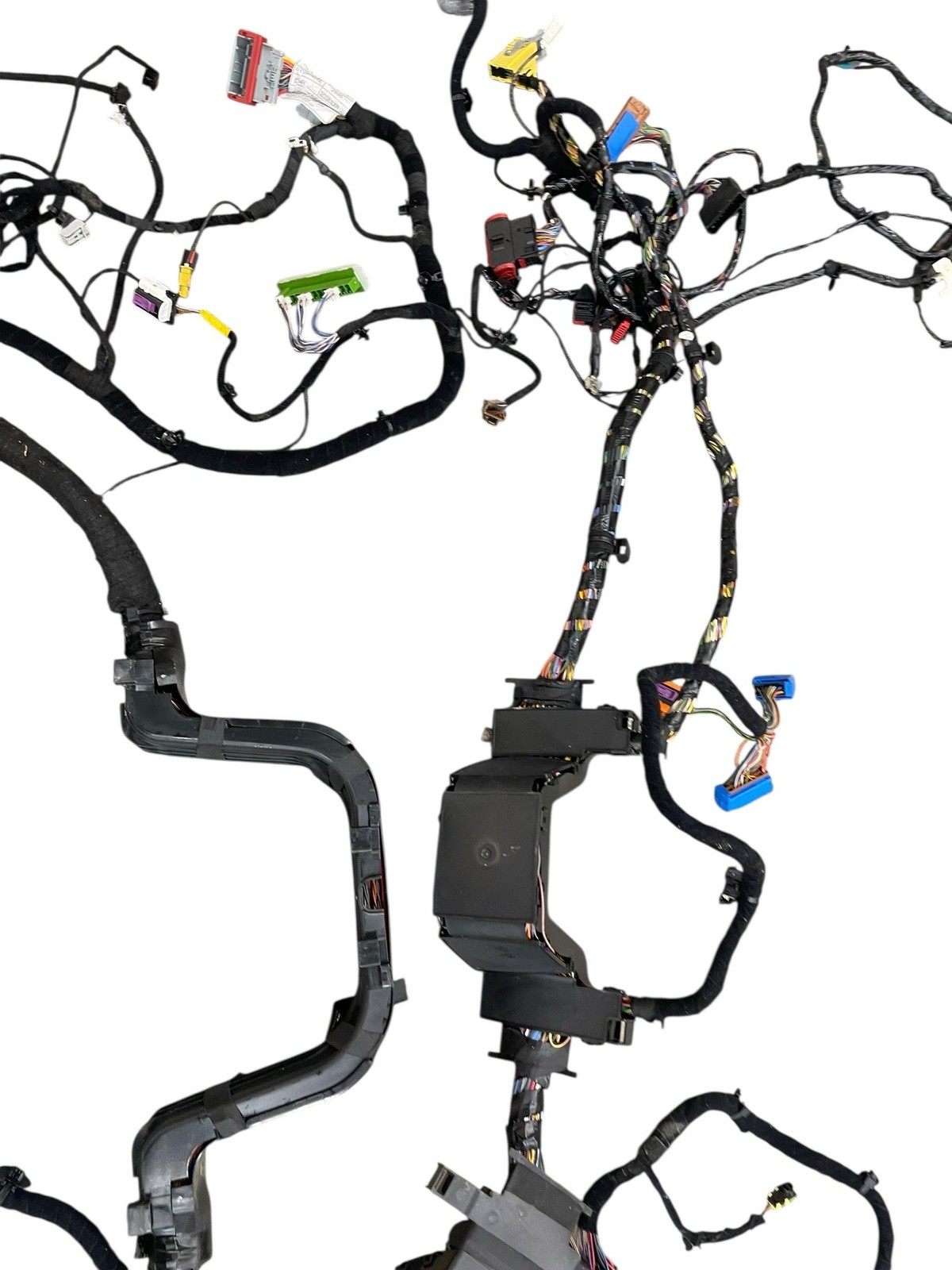 2017-2024 MASERATI LEVANTE 3.0L BODY WIRE HARNESS 0670105913010348