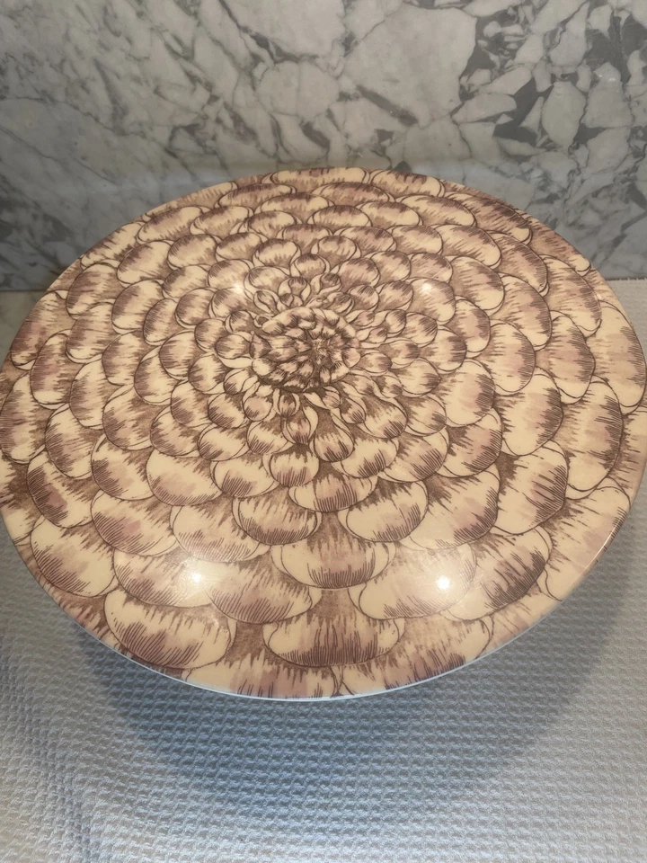 John Derian Rosa Dalia Flor Melamina Pedestal Plato Soporte para Pasteles 12” con 4” de Alto Foto 2 de 4