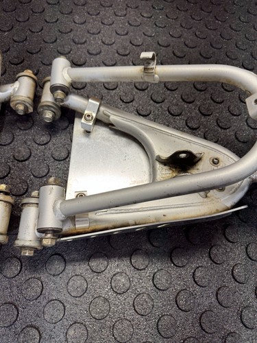 03-08 Suzuki Ltz 400 Front End A Arms Hubs Spindles - Picture 7 of 12