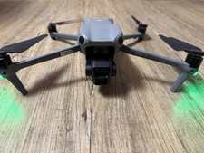 DJI Air 3 Kameradrohne