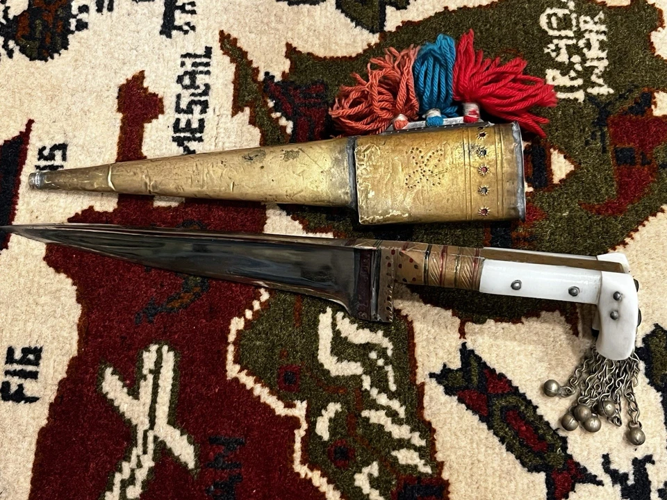 WOW! Antique Islamic Afghan Khyber Knife Straight Blade Short sword Dagger RARE - Image 2 of 4