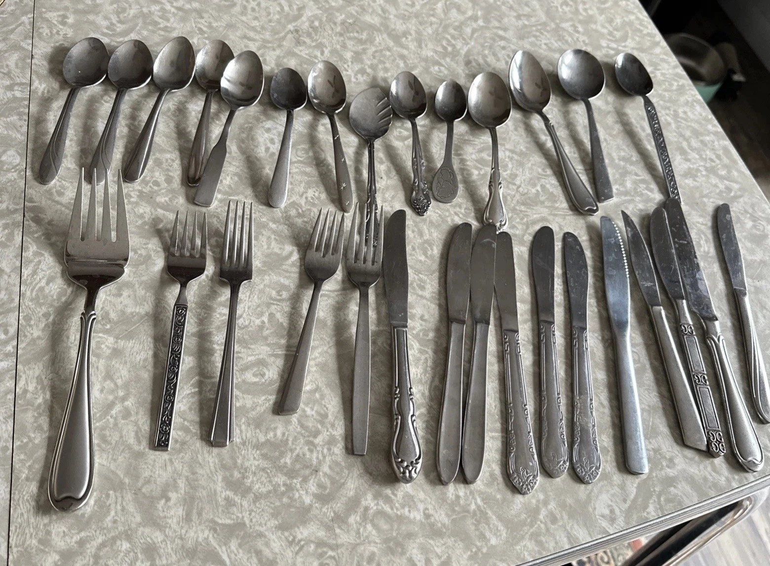 30 Pc Mixed Stainless Steel Flatware Lot Spoons Forks Knives Wallace Oneida Etc