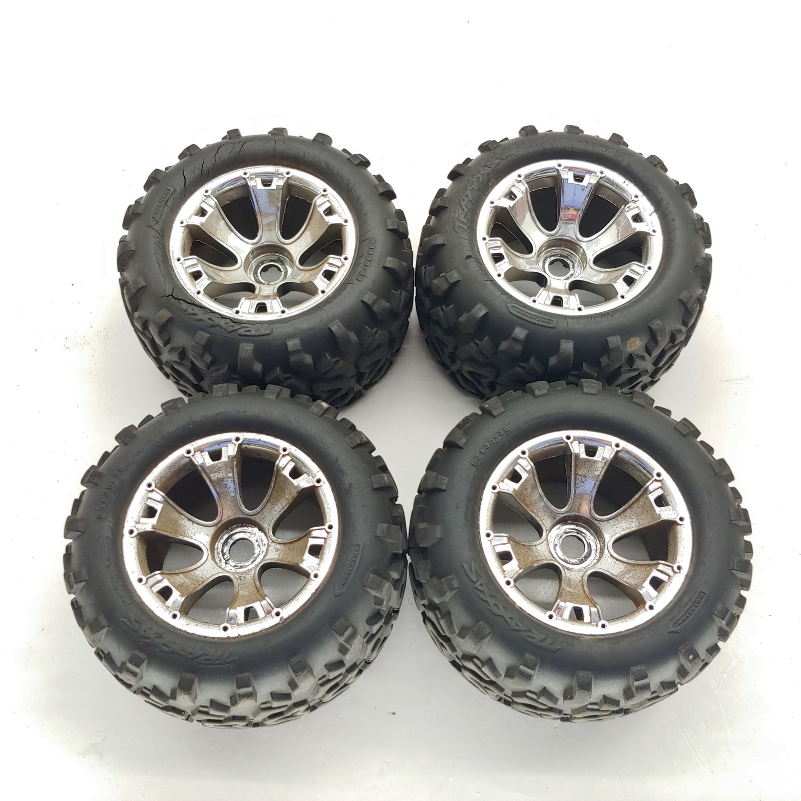 Traxxas T-Maxx E-Maxx 5674 Geode Tires on Chrome Wheels/Maxx