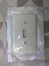 Leviton 80701-W 1 Gang Toggle Switch Wallplate, White  Free Shipping 
