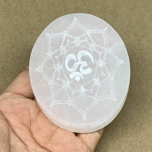 1pc, 3.4" x 2.7" Natural Selenite Crystals Carved Oval gypsum from Morocco - Picture 2 of 9