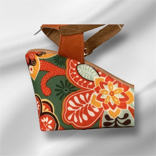Sandals Wedge Heels Multi Colored Orange Straps NWOT Buckle Gold Size US 9 EU 40 - Picture 6 of 12
