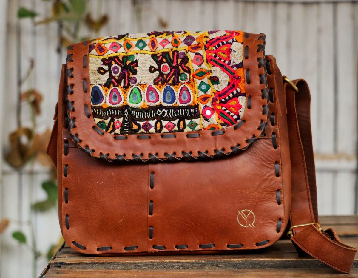 Pochette Ethnique Banjara Surdimensionnée - Vintage, Multicolore, Neuf Sans étiquette (6 Disponibles)