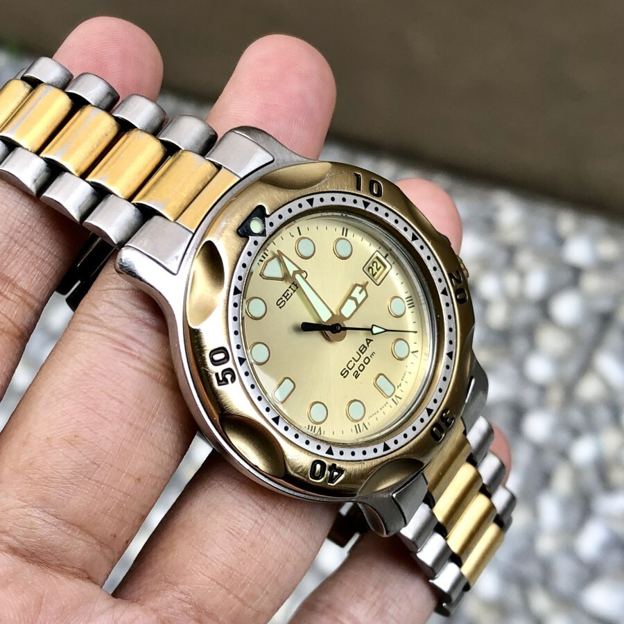 RARE Seiko Scuba Quartz 5H25-6000 Two Tone Date Vintage Men Watch