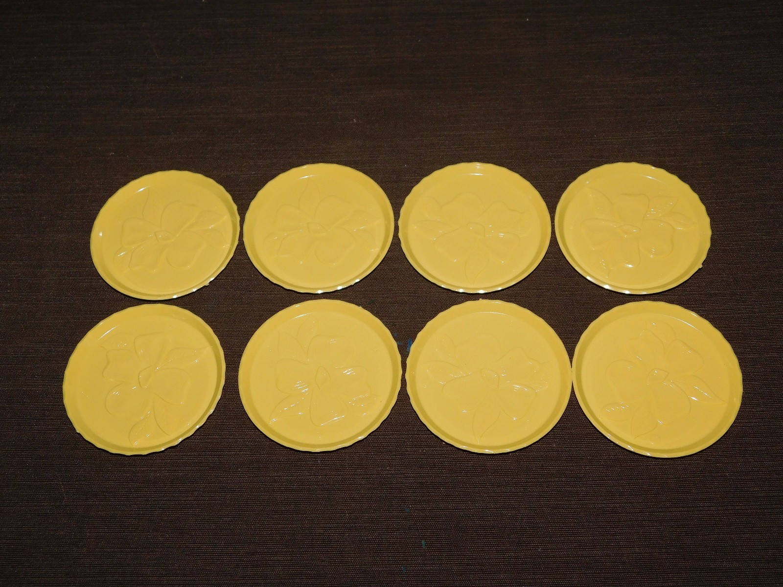 VINTAGE PARTY  KITCHEN 8   3 1/4