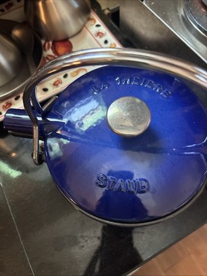 Staub Tea Kettle Pot La Theiere French Enameled Cast Iron 1qt Blue