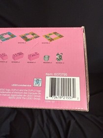 NEW Sealed LEGO Duplo Play House 10505 Shower Wallpaper Mom Dad Cat Girl Home