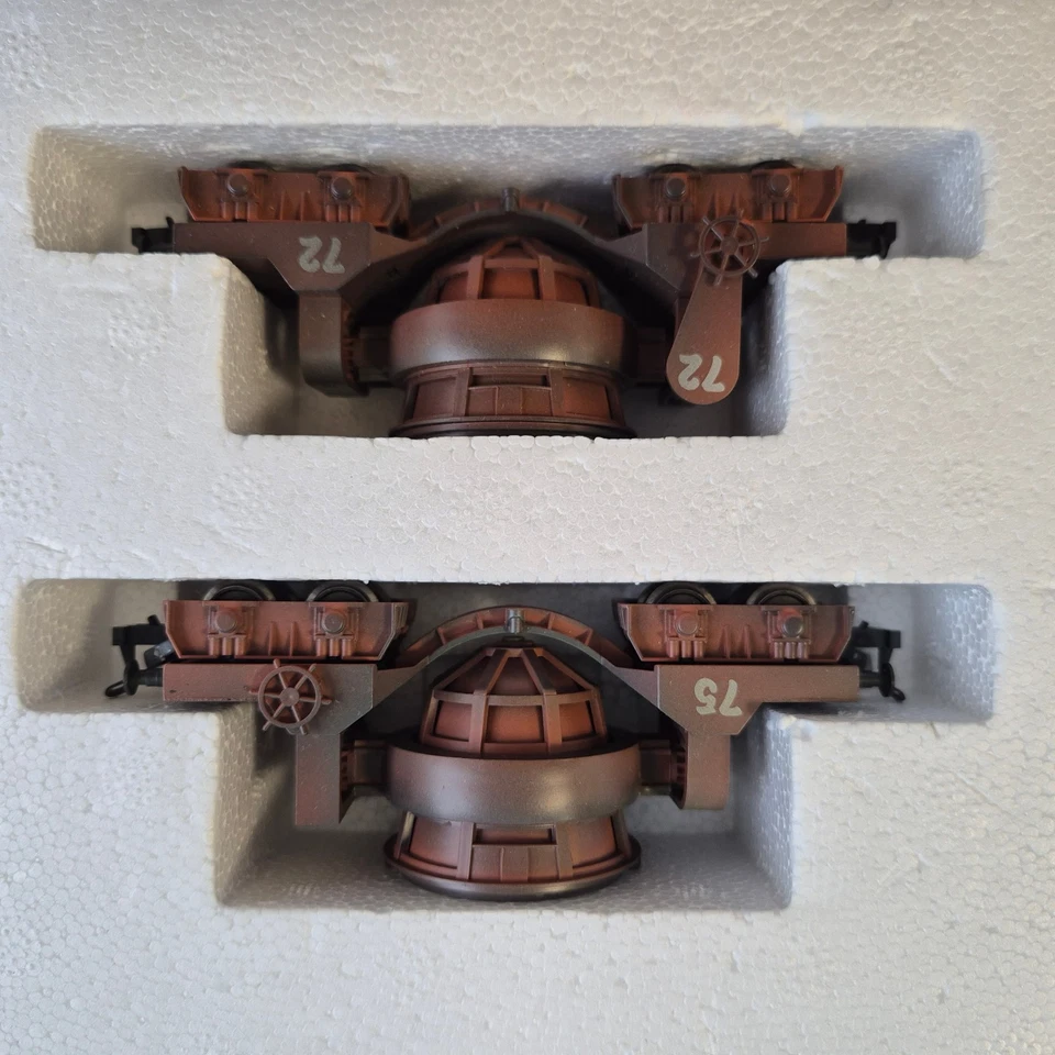 Trix 23933 H0 Wagen-Set „Schlacken-und Roheisenpfannenwagen“ geältert in OVP/J - Bild 2 von 4