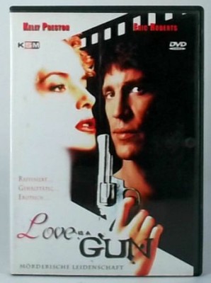 Love is a gun Preston, Kelly, Marshall Bell  und R. Lee Ermey: