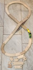 LOT OF WOODEN TRAIN TRACKS. THOMAS AND OTHER BRANDS, AND PERCY