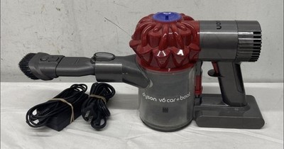 Dyson V6 Car + Boat Handheld Cordless Vacuum W/  Charger Tested NeedsNew Battery