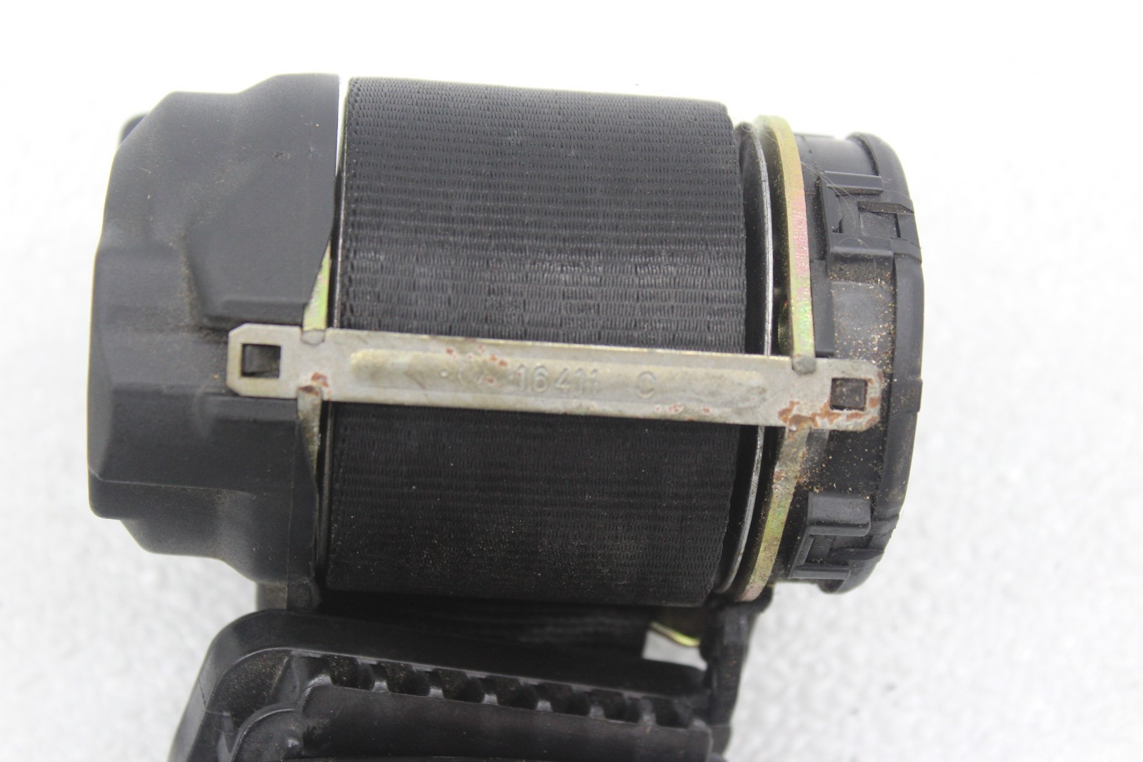 99-01 FERRARI 456 M LH LEFT REAR SIDE SEAT BELT BUCKLE