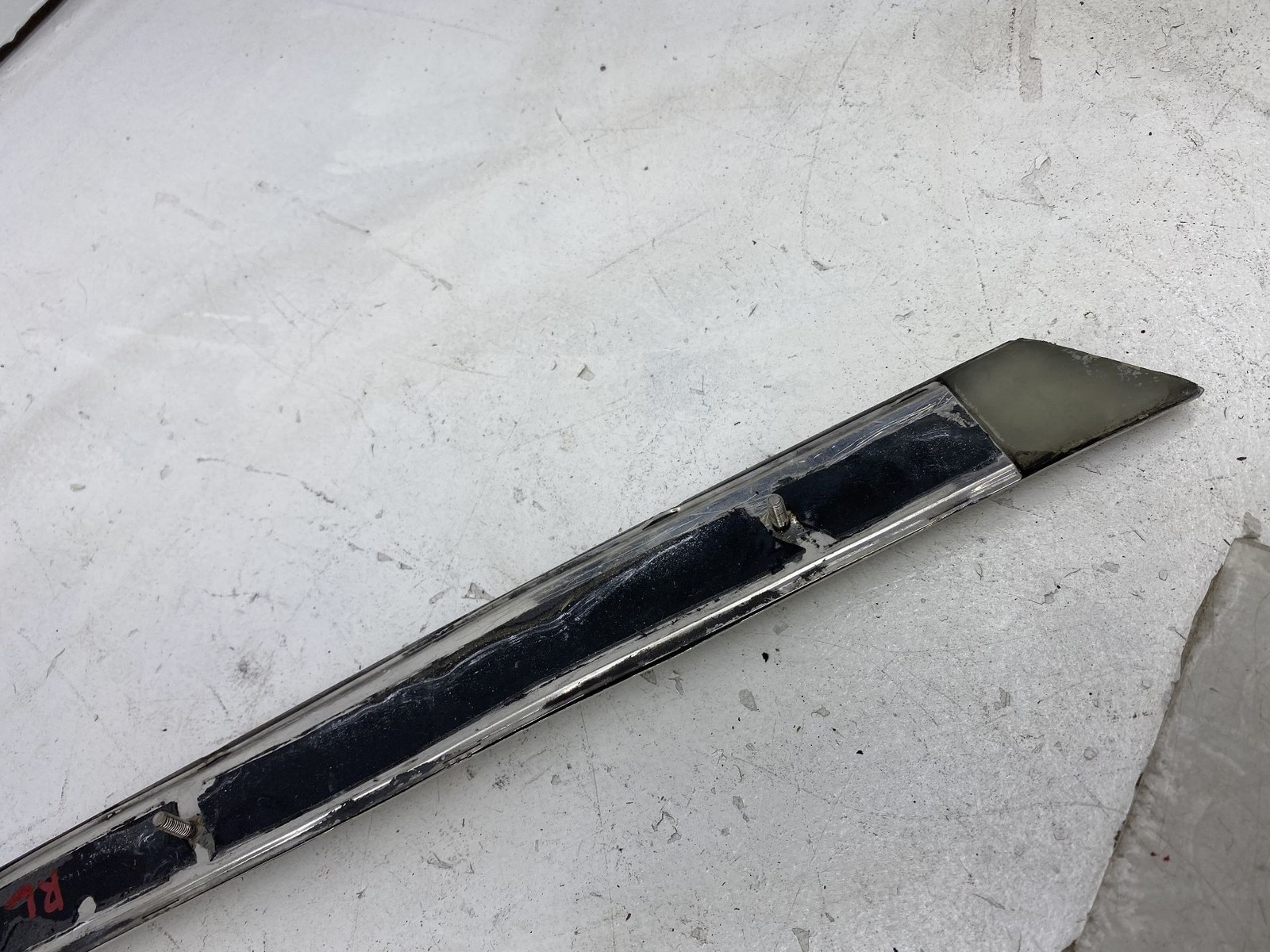 2010-2020 BENTLEY MULSANNE OEM REAR LEFT DRIVER LOWER DOOR MOLDING CHROME