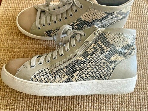 vionic snakeskin sneakers