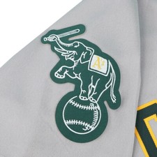 Chemise neuve (D'occasion) à La Chaux-de-Fonds pour CHF 6 - retrait