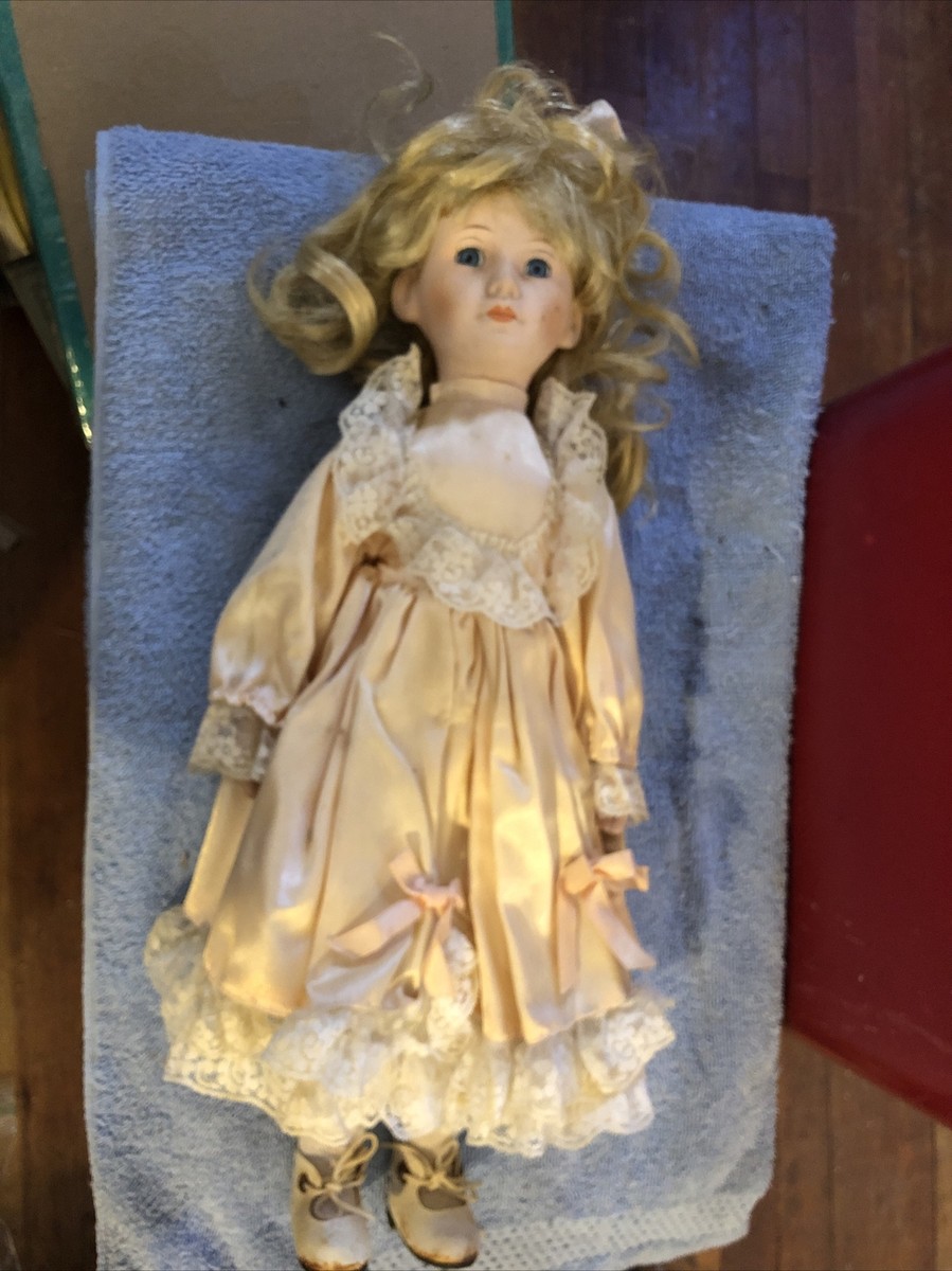 Porcelain China Doll 90s Blonde Pretty Cute Vintage Vint | eBay