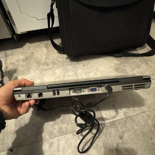 Dell D630 Laptop / 1.8ghz / 3gb / Windows XP / WIFI / DVD / very fast! RS232 ! - Afbeelding 2 van 13