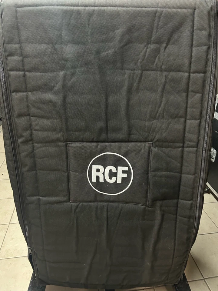  12- RCF HDL 30 ACTIVE PRO SPEAKERS - Image 3 of 3