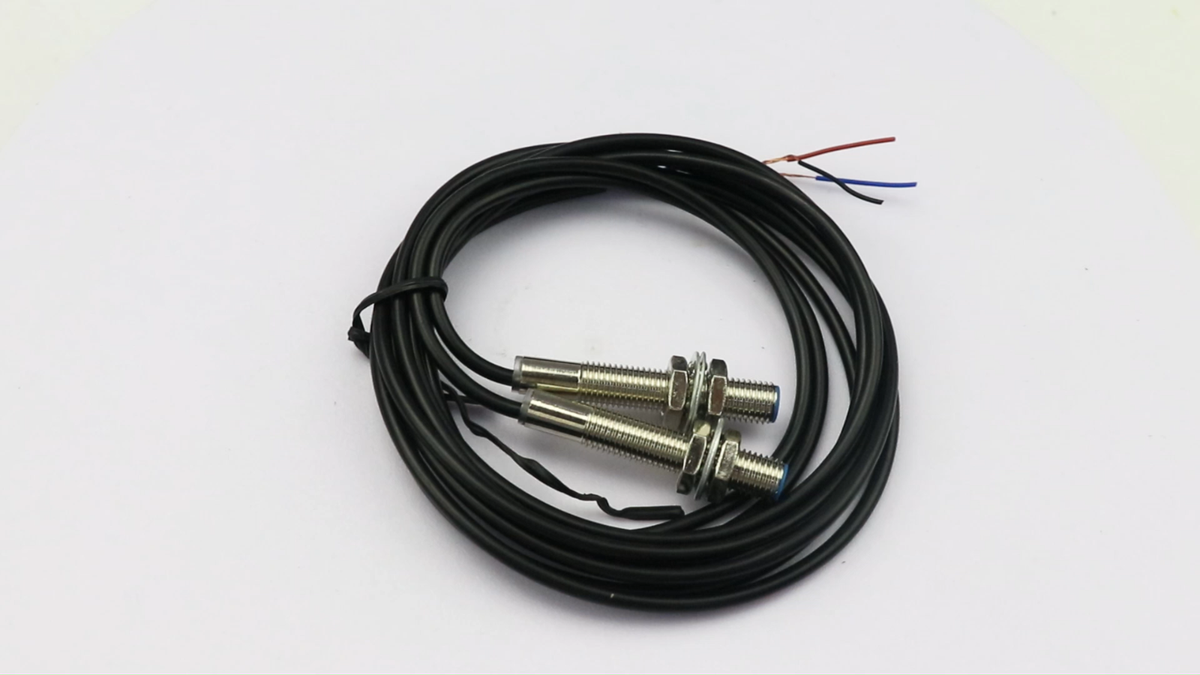 2Pcs NJK-5001C NPN NO 10mm Hall Effect Sensor Proximity Switch DC