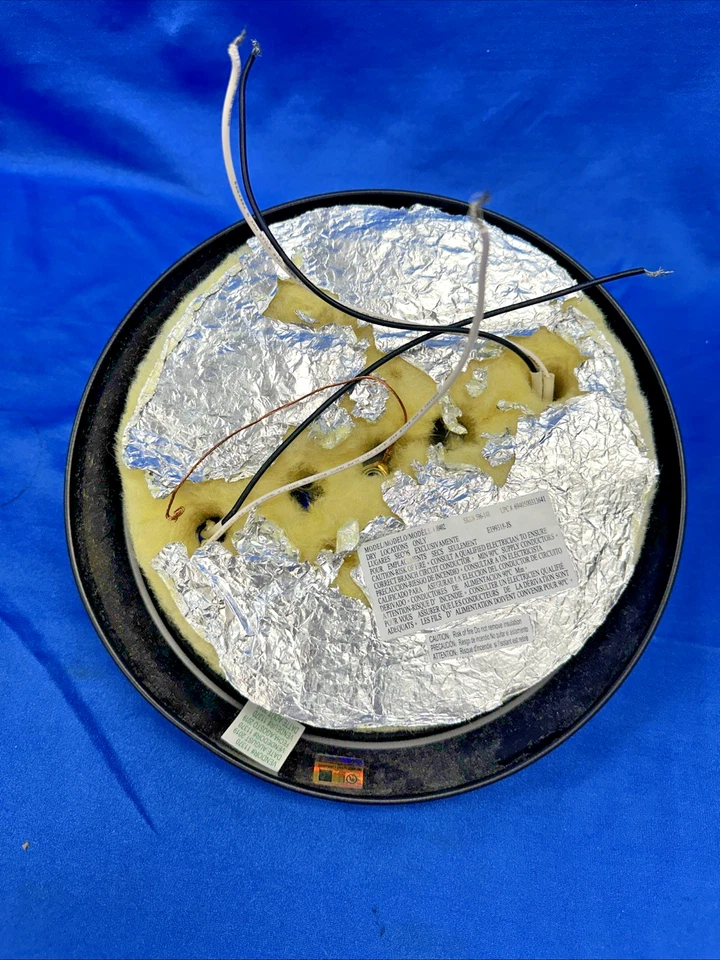 11 in. Montaje empotrado de bronce frotado con aceite de 2 luces con pantalla de vidrio esmerilado Foto 3 de 4