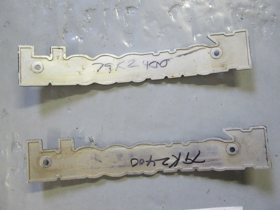 KAWASAKI 1977 - 1983 EMBLEMA TANQUE DERECHO / IZQUIERDO (INSIGNIA) 56014-1038 (PAR) Foto 4 de 4