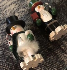 Nutcracker Christmas Wood Snowman Tie Moves When You Lift Up Back 11cm