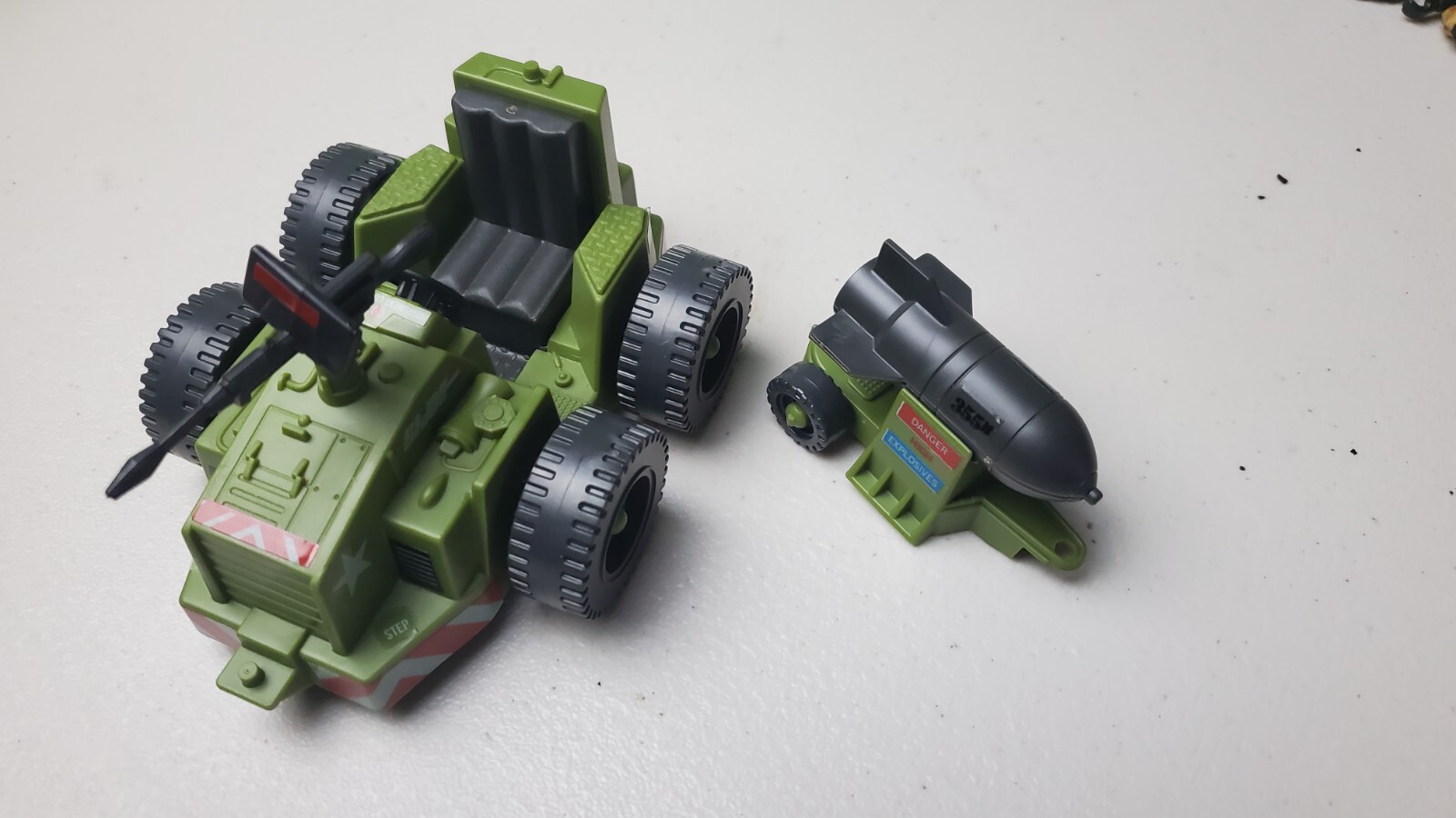 GI Joe (ARAH) Weapons Transport (1985) Near complete with blueprint