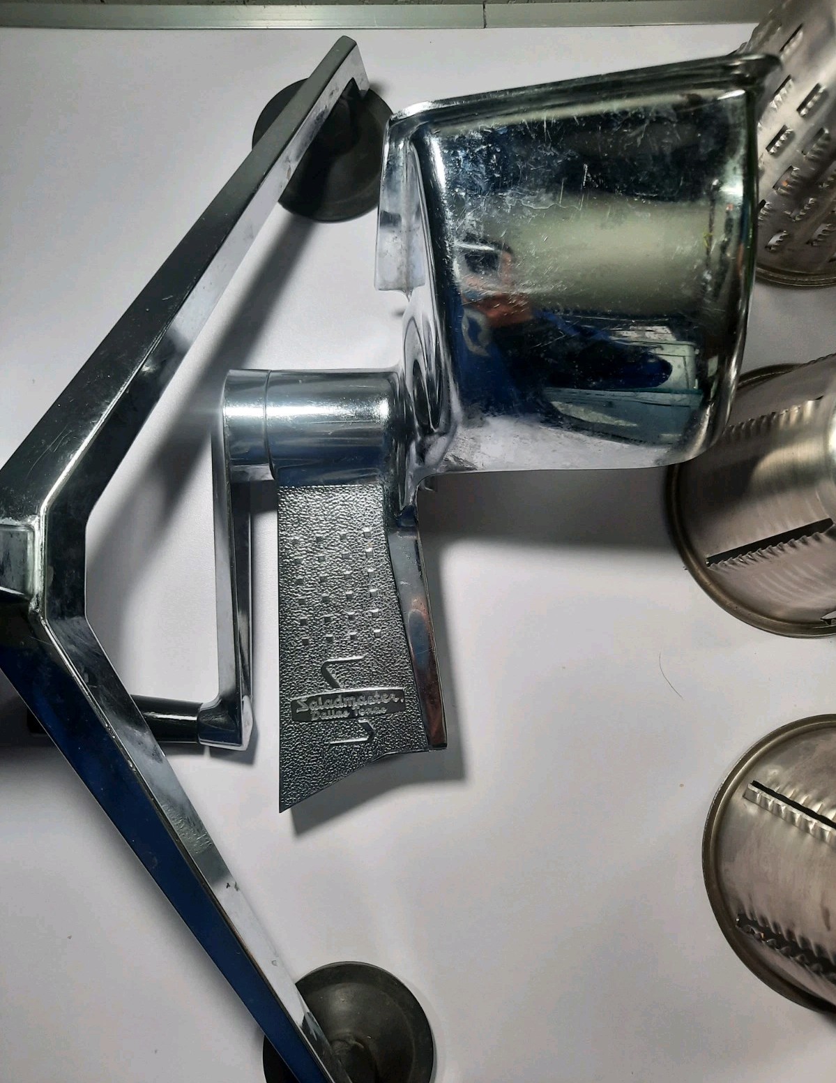 Vintage Saladmaster Hand Crank Food Processor Shredder Chopper with 6 Cones Used