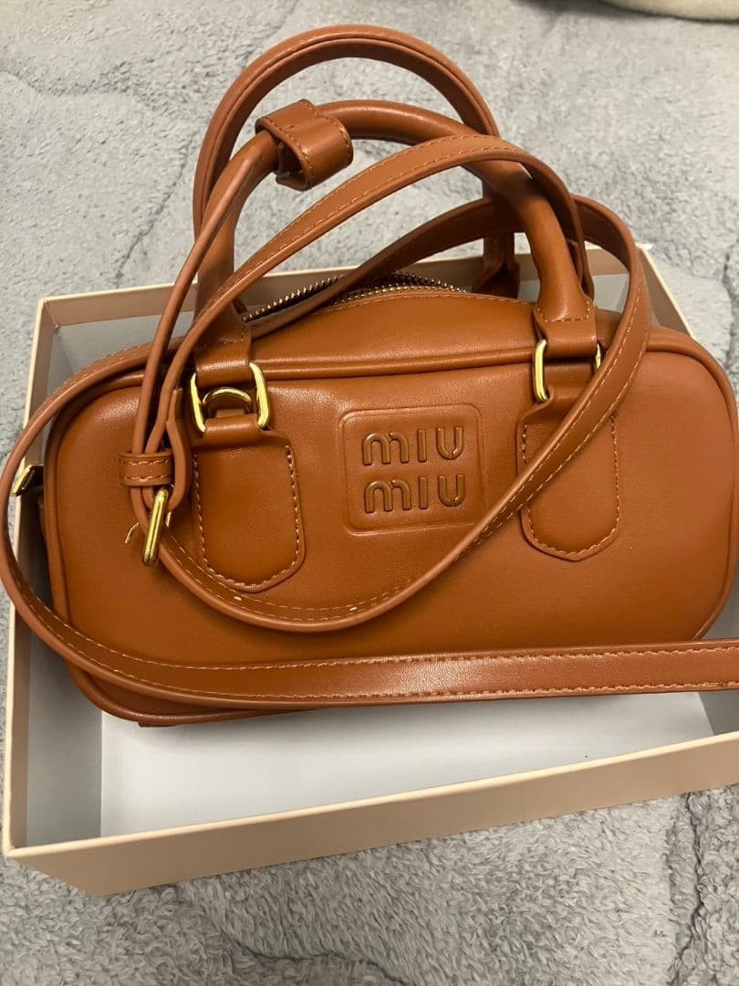 MIU MIU Brown Leather Logo Shoulder Bag Top Handle Zip Closure Gold Authentic — image 8