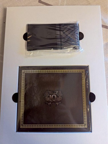 Monster Hunter Frontier 10th Anniversary Special Art Book CD Red Dragon 2017 - Bild 3 von 8