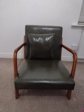 Mid-century Modern Accent Chair Line Fabric Armchair with Solid Wood Frame Green