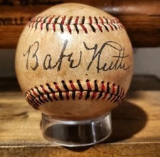 Ohio Woman Shows Off Father's Collection of Vintage Photos of Baseball Legends 21
