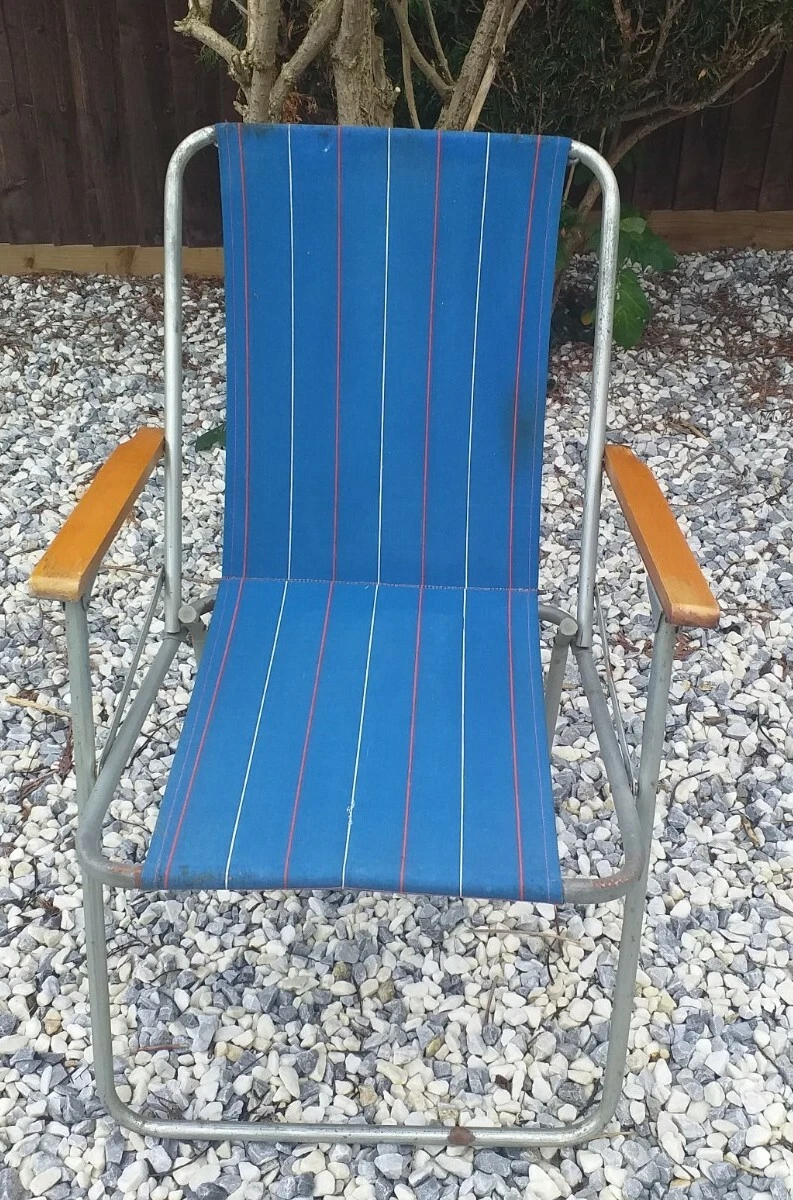 Chaise Pliante Vintage Rayures Bleues Et Blanches – Camping, Chasse, Pique-nique