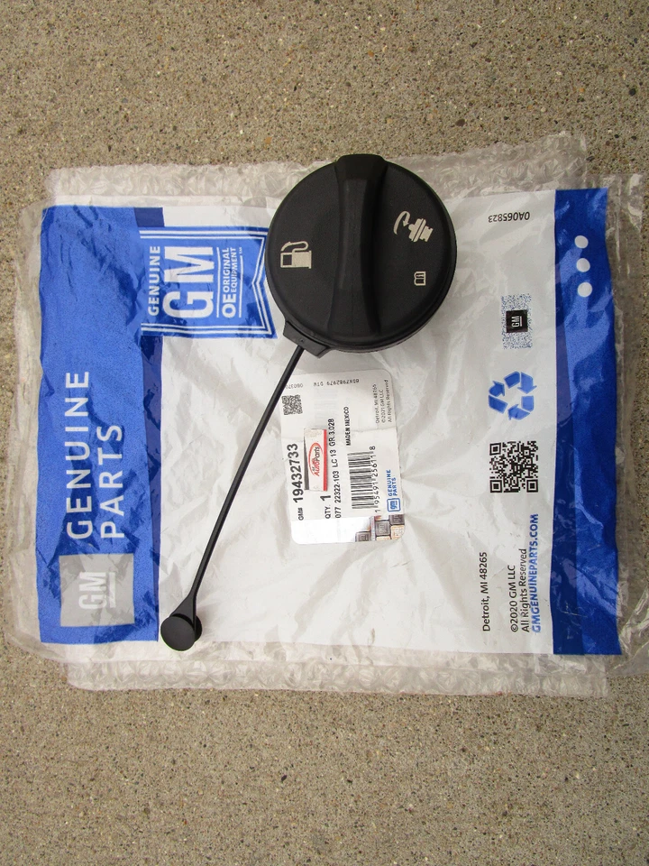 PONTIAC SATURN SAAB OLDSMOBILE 19432733 FUEL GAS TANK FILLER CAP TETHER OEM NEW - Image 2 of 4