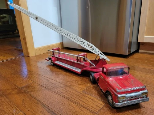 Tonka Fire Truck with Functional Extending Ladder, Wide-Swing Boom, Side Ladder