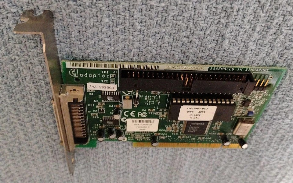 Adaptec AHA-2930CU PCI SCSI Controller Card for Apple2 Mac Power Mac & Others - Image 4 of 4