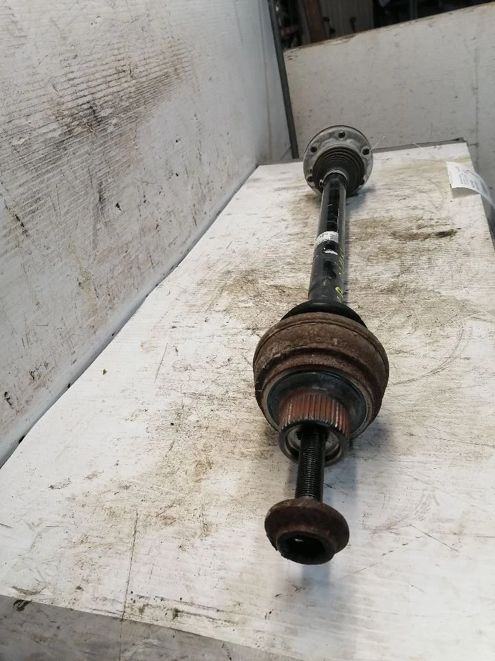 Задний вал оси подходит для 11–18 AUDI A8 1576030 - Изображение 2 из 4