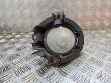 2009-12 TOYOTA AVENSIS NSF PASSENGER SIDE LEFT FOG LIGHT E204709 (MINOR DAMAGE)