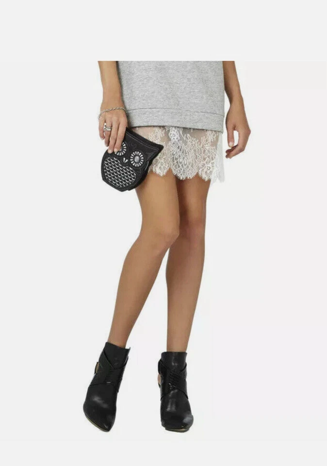 Muñequera BCBG MAXAZRIA bordada imitación cuero búho negra (cadena larga añadida) Foto 2 de 4