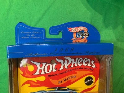 Hot Wheels 1969 Commemorative Replica Twin Mill w/ Badge & 30th
