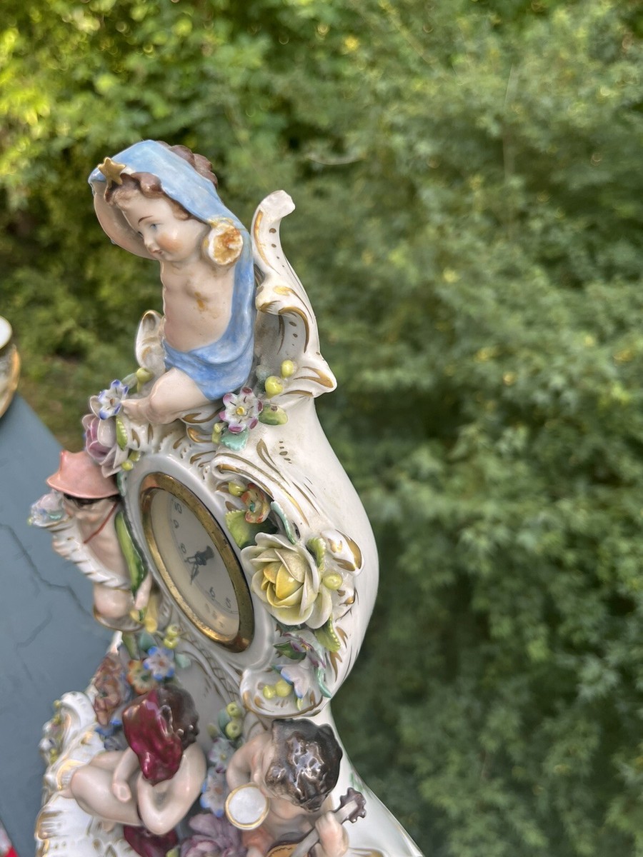 large Antique Sitzendorf Dresden Porcelain mantle Clock Cherubs
