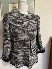 NWOT Oscar de la Renta Black and White Boucl -Tweed Jacket, Size 10.