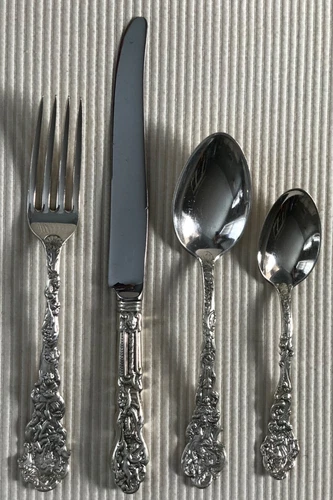 Gorham VERSAILLES STERLING 4 Piece Place Setting (s) Dinner Size
