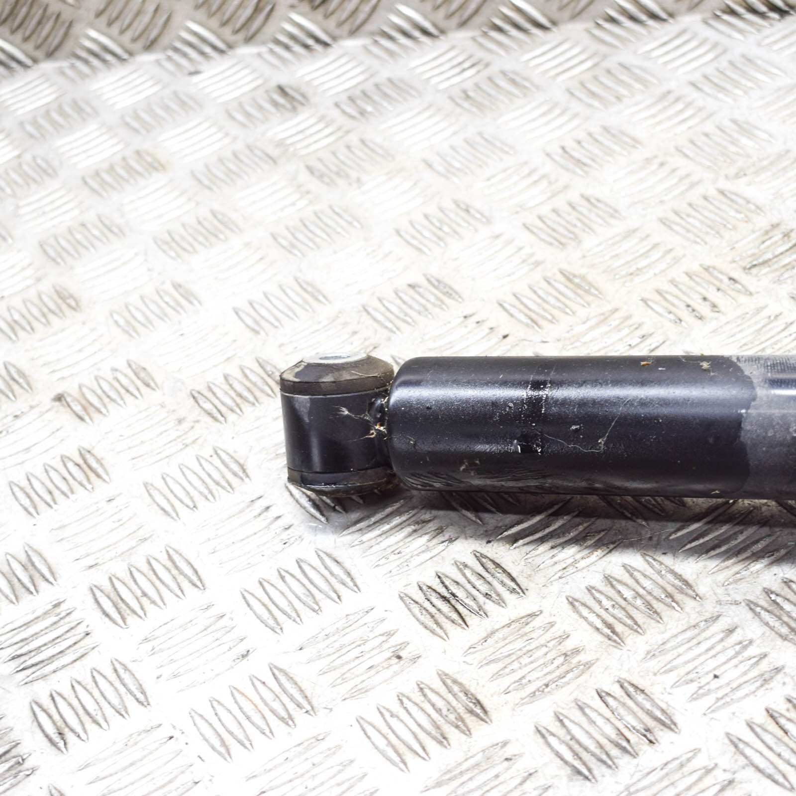 VOLVO XC60 MK2 Rear Left Shock Absorber 32269979 32269213 2.00  